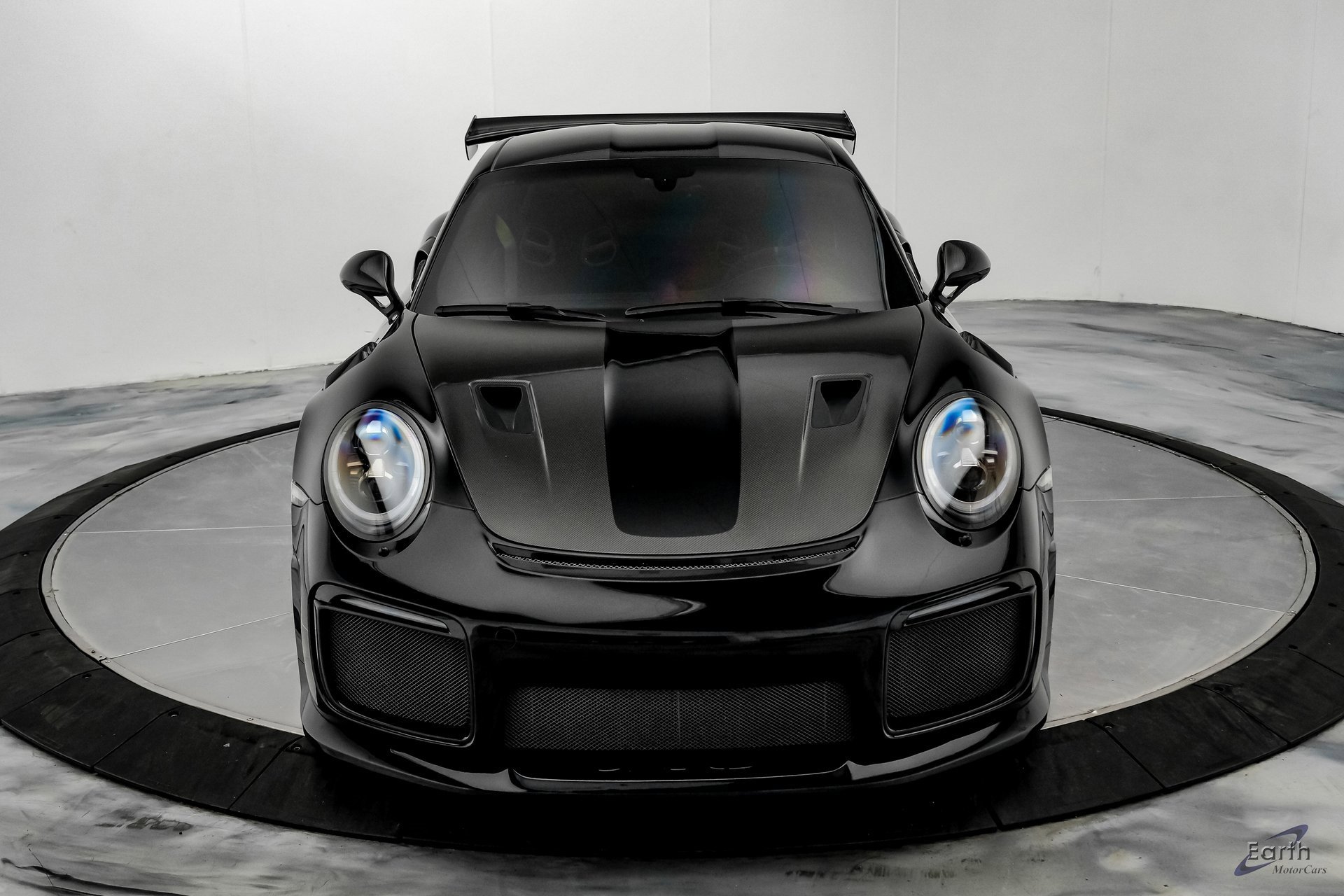 Used 2019 Porsche 911 GT2 RS w/ Weissach Package image 32