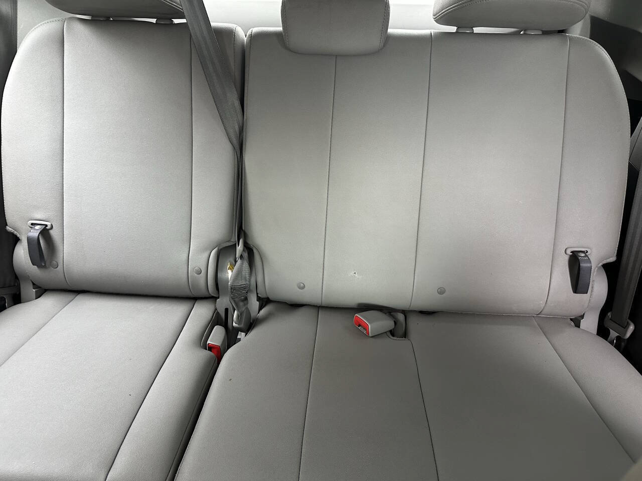 Used 2015 Toyota Sienna XLE Premium AWD/4WD image 7