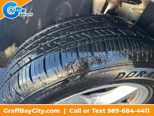 Used 2017 Ford Explorer XLT w/ Equipment Group 202A image 27