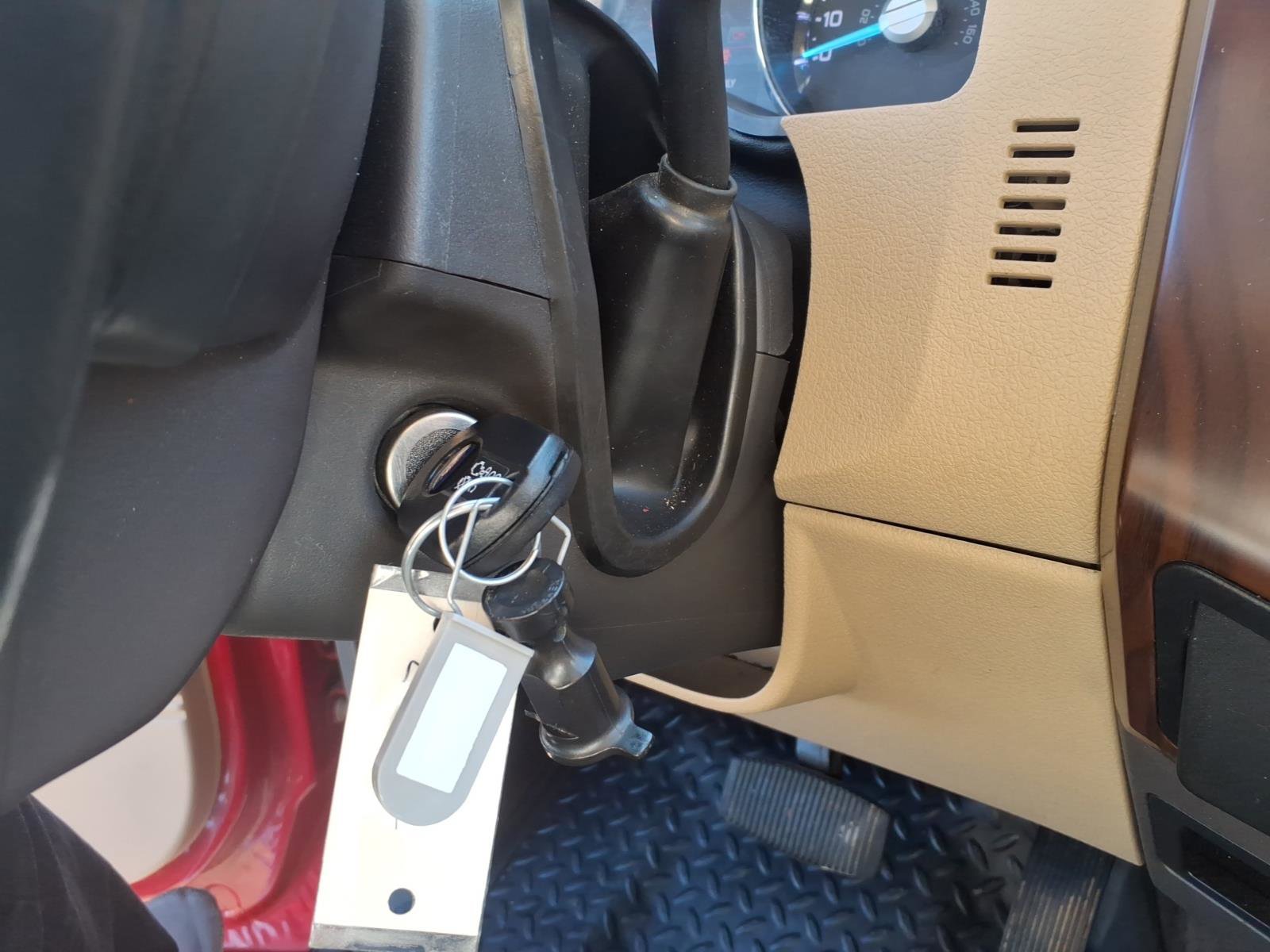 Used 2012 Ford F250 Lariat w/ Chrome Pkg image 11