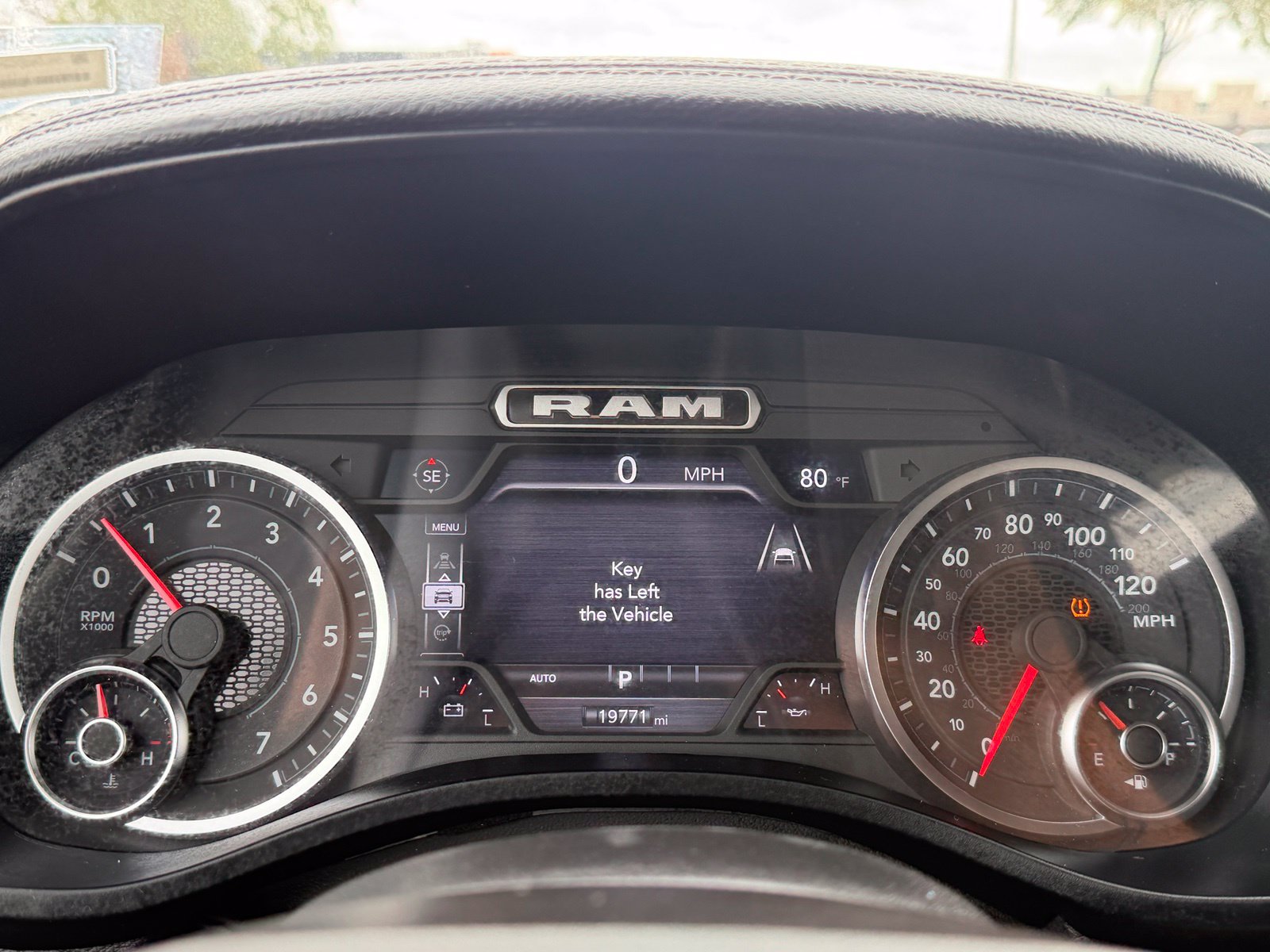 Used 2026 RAM 1500 Laramie AWD/4WD image 22