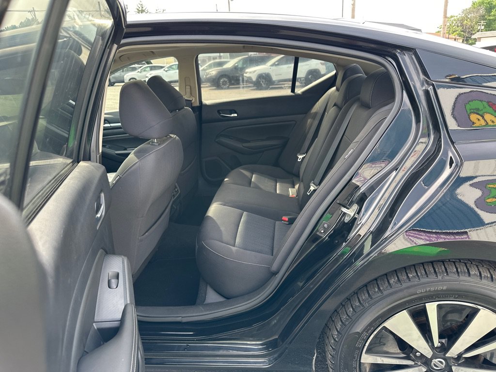 Used 2019 Nissan Altima 2.5 SV FWD image 13