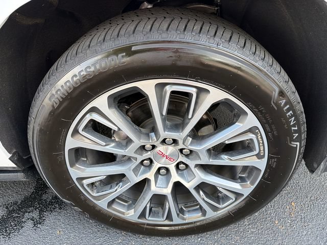 Used 2026 GMC Yukon XL Denali w/ Sun & Power Step Package RWD image 12
