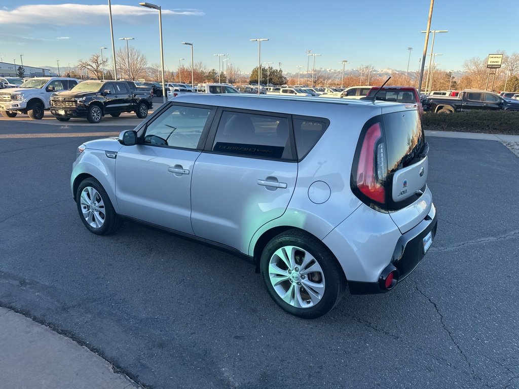 Used 2016 Kia Soul + image 32