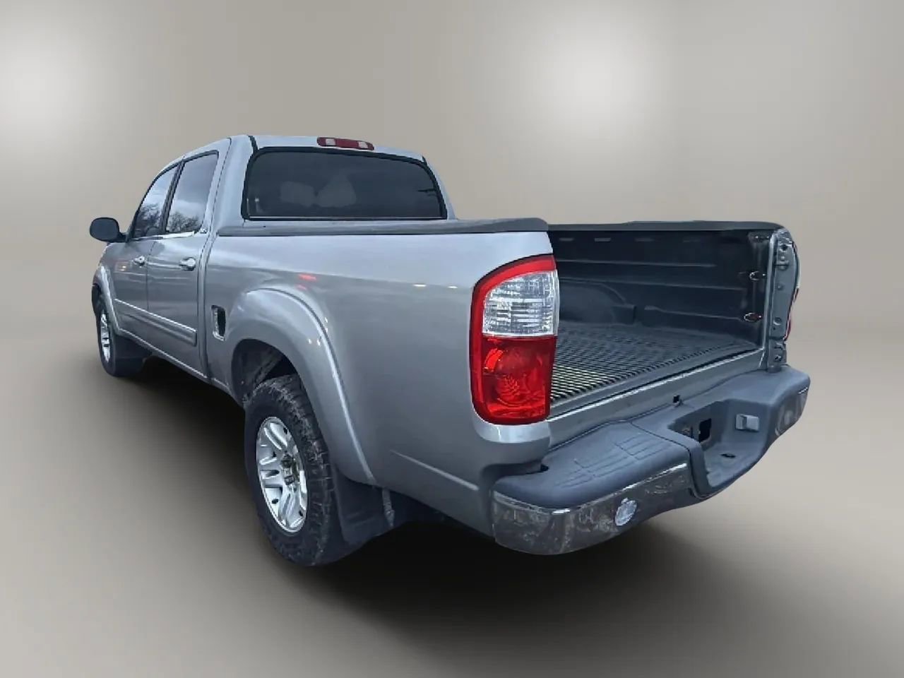 Used 2004 Toyota Tundra SR5 image 3