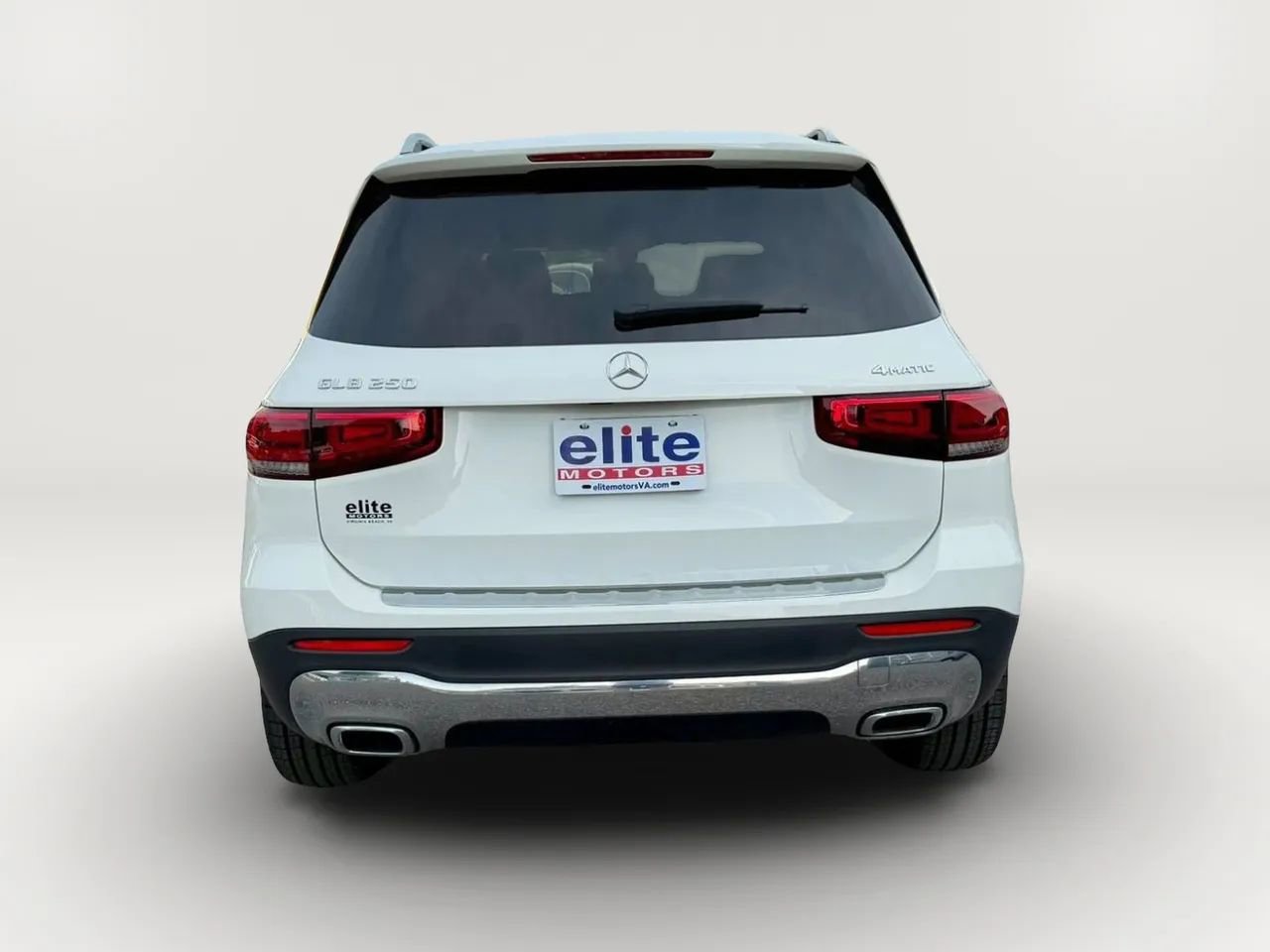 Used 2022 Mercedes-Benz GLB 250 4MATIC w/ Premium Package Lite image 6