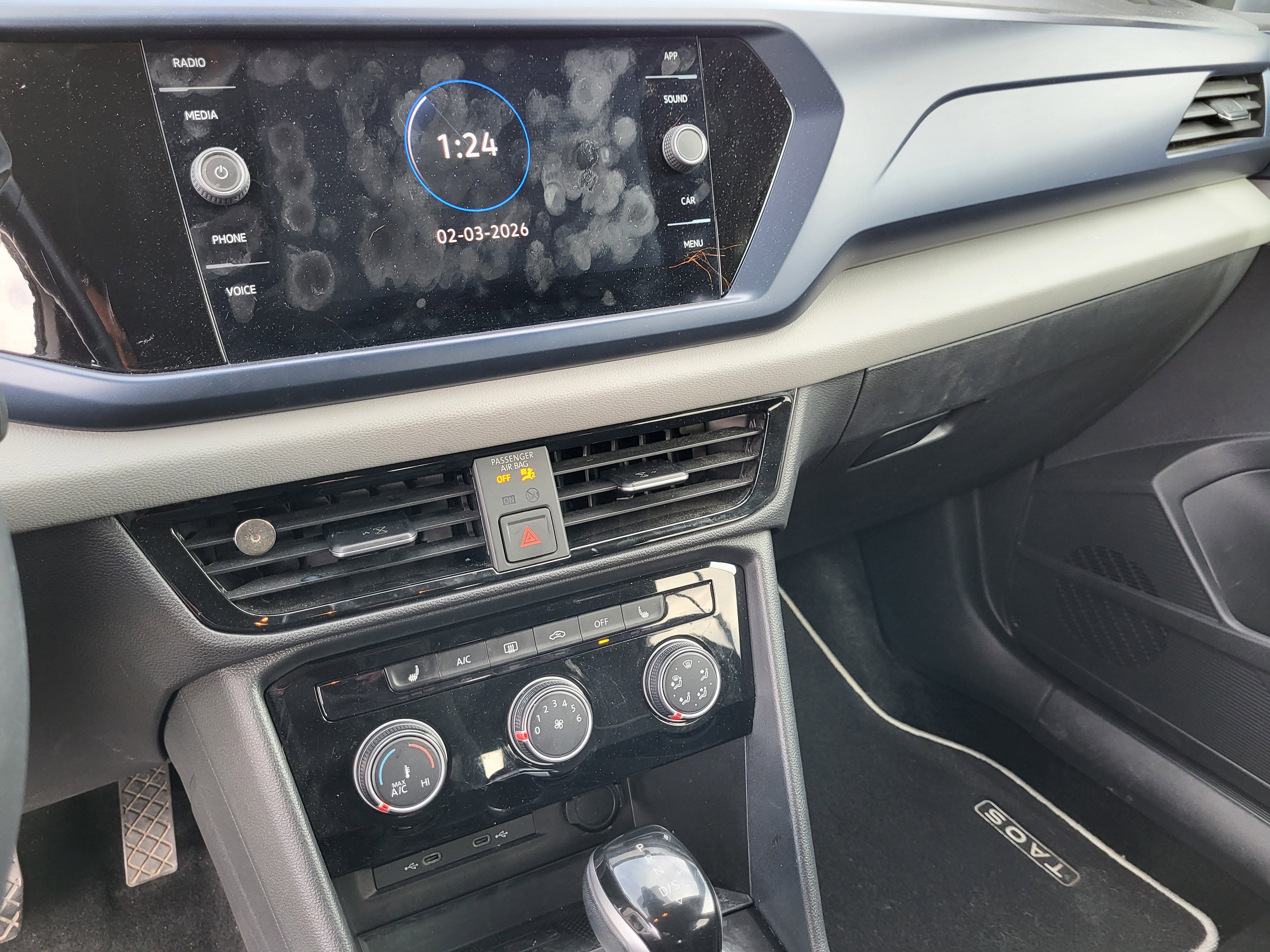 Used 2023 Volkswagen Taos SE image 12