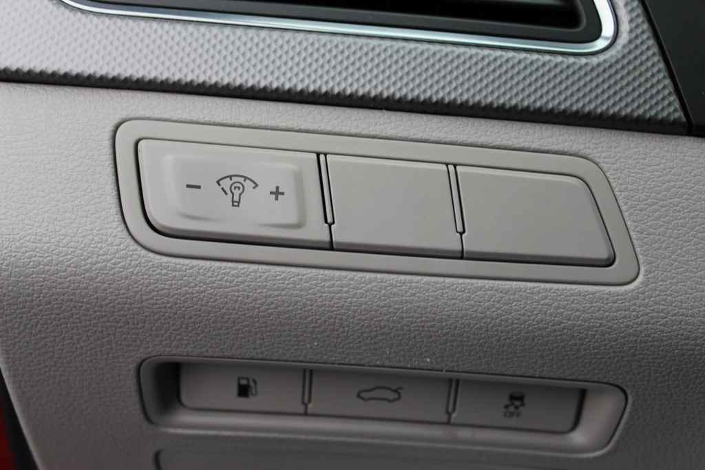 Used 2017 Hyundai Sonata SE image 12