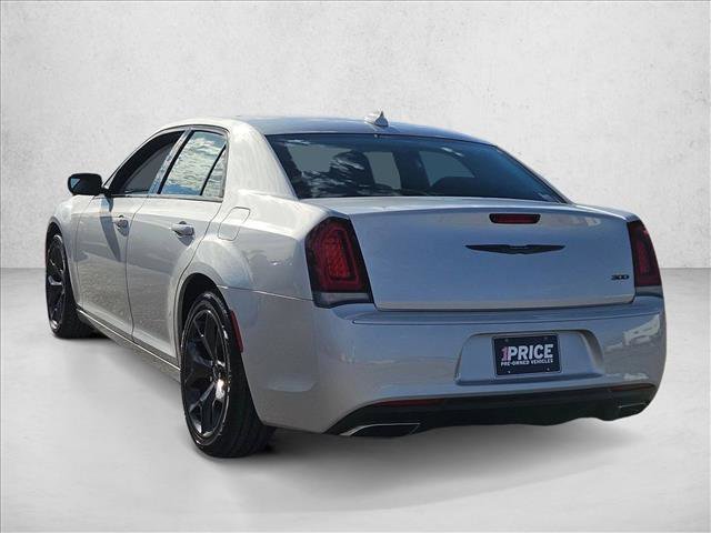 Used 2021 Chrysler 300 Touring w/ Sport Appearance Package image 8