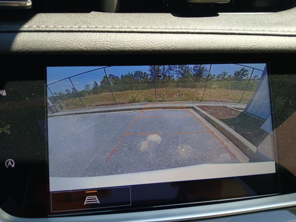 Certified 2024 Cadillac XT5 Sportv w/ LPO, Floor Liner Package AWD/4WD image 10