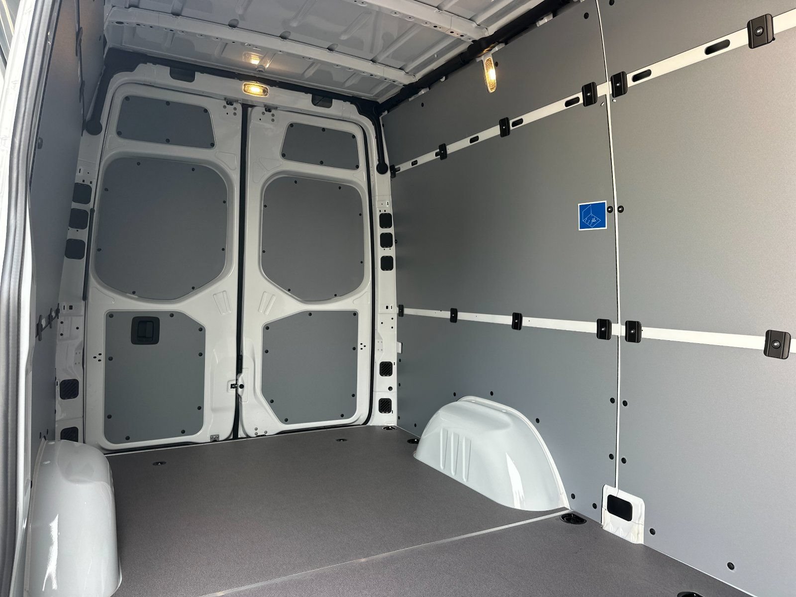 New 2026 Mercedes-Benz Sprinter 2500 image 13