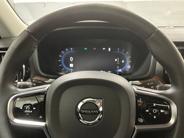 Certified 2024 Volvo S60 B5 Plus AWD/4WD image 14