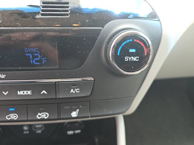 Used 2018 Hyundai Tucson Sport w/ Cargo Package FWD image 22