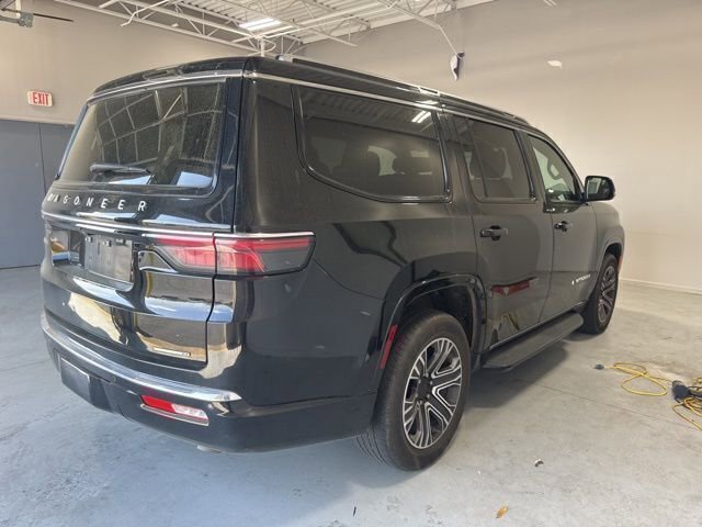 Used 2024 Jeep Wagoneer Series II w/ Flexible Seating Group image 5
