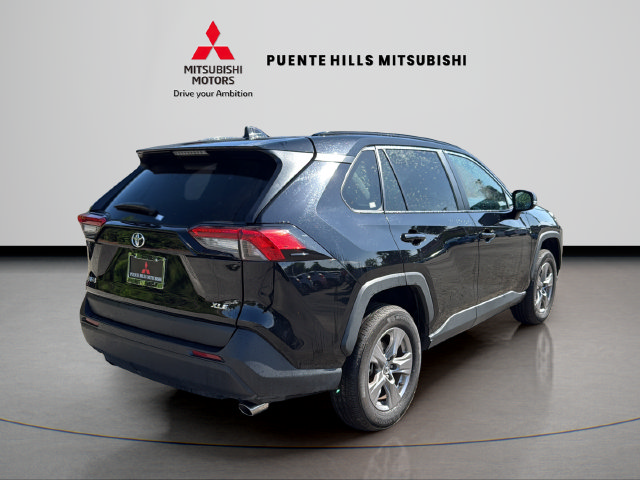 Used 2025 Toyota RAV4 XLE FWD image 5