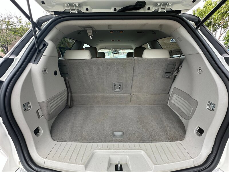 Used 2014 Buick Enclave Leather FWD image 11