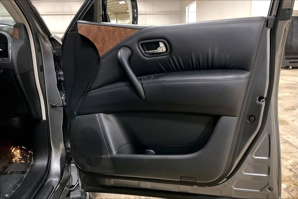 Used 2024 Nissan Armada SL AWD/4WD image 23