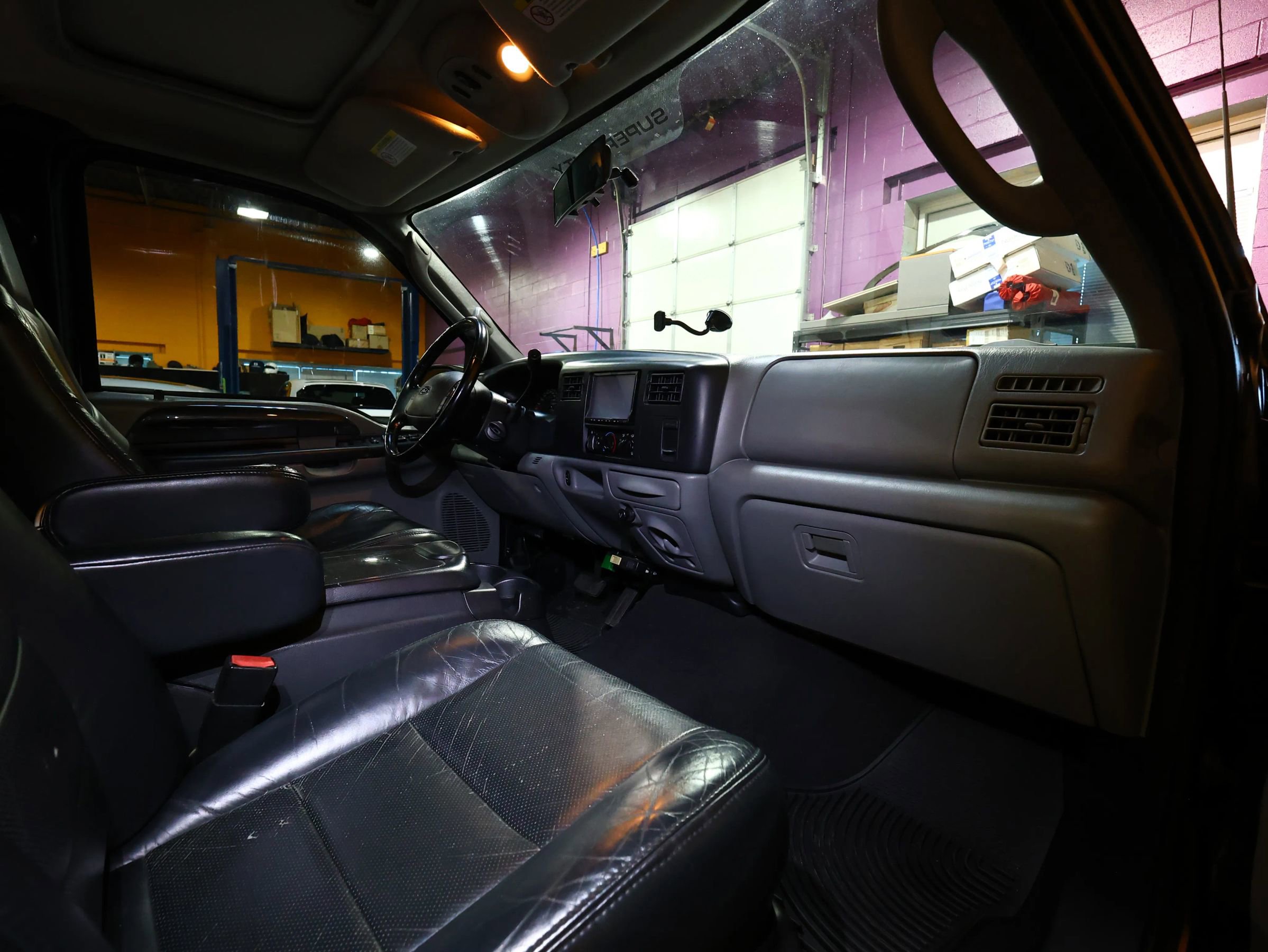 Used 2003 Ford F350 XLT image 37