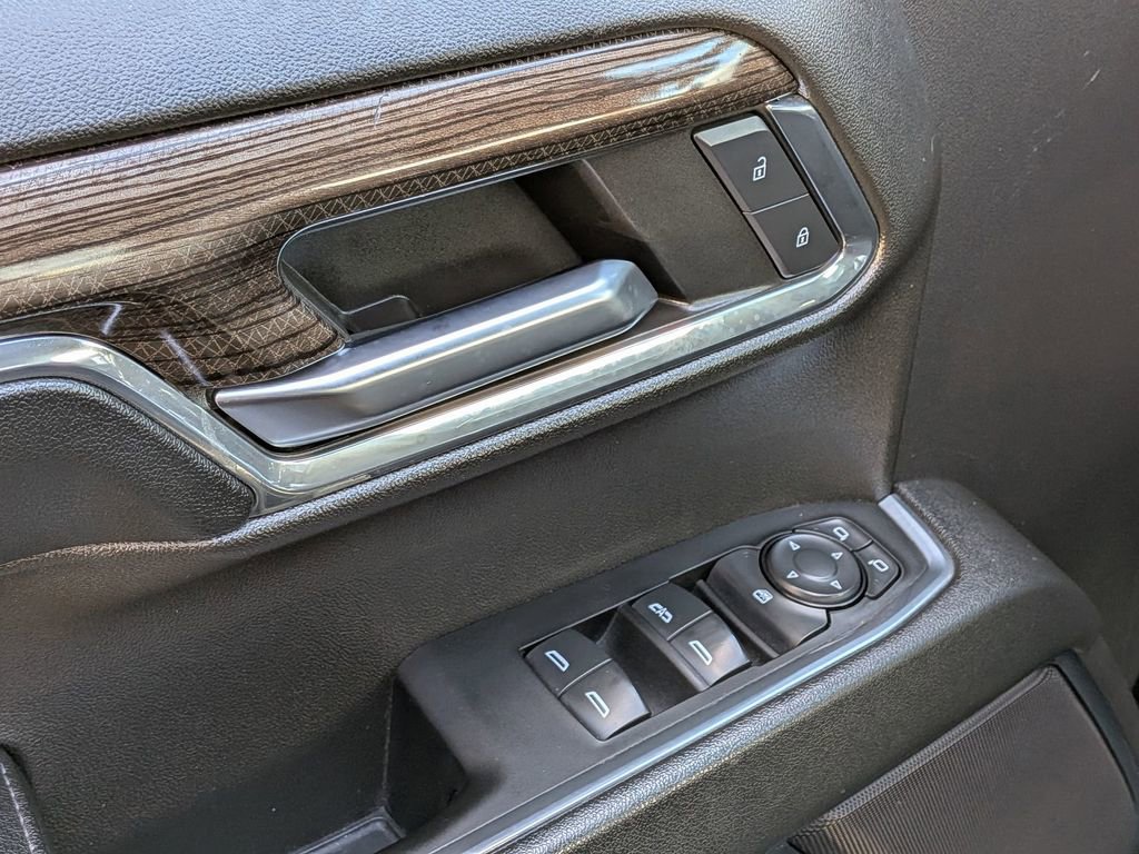 Used 2024 Chevrolet Silverado 1500 LT image 8