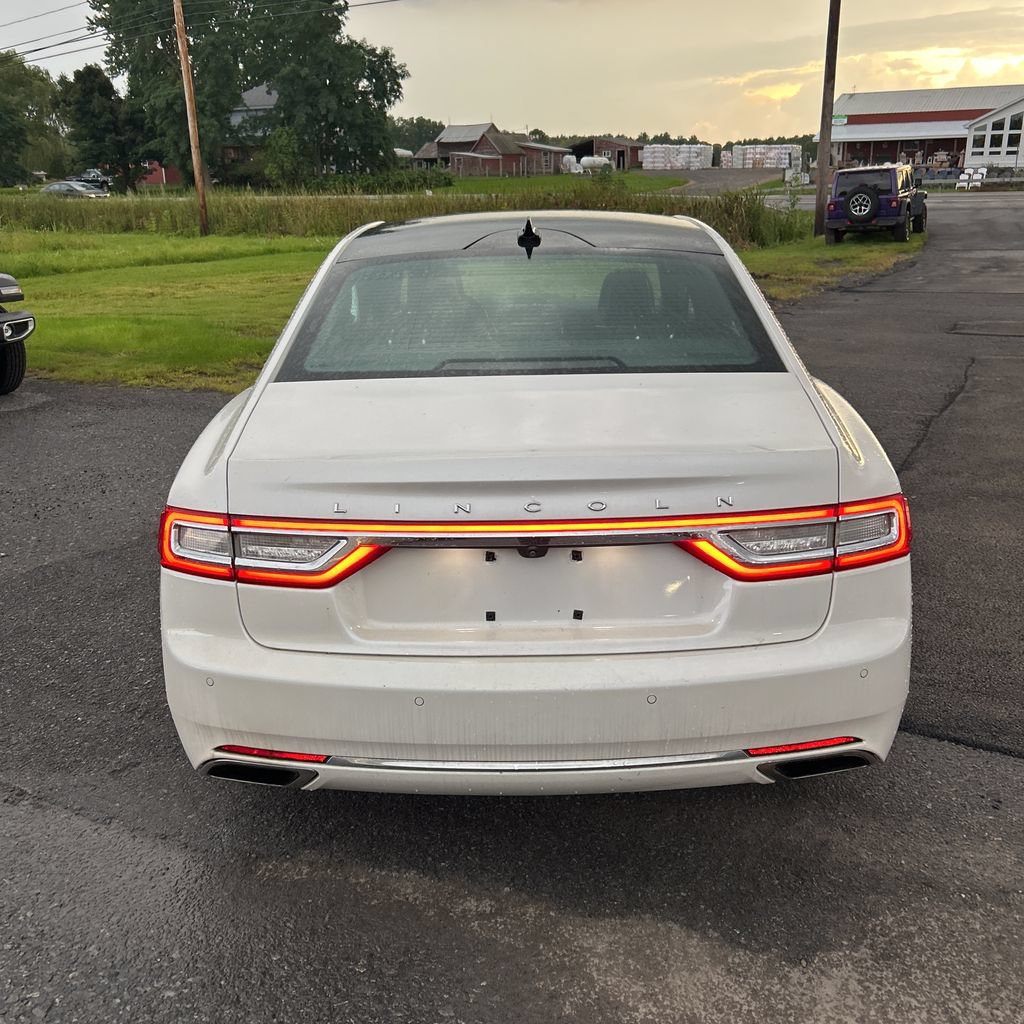 Used 2018 Lincoln Continental Reserve AWD/4WD image 5