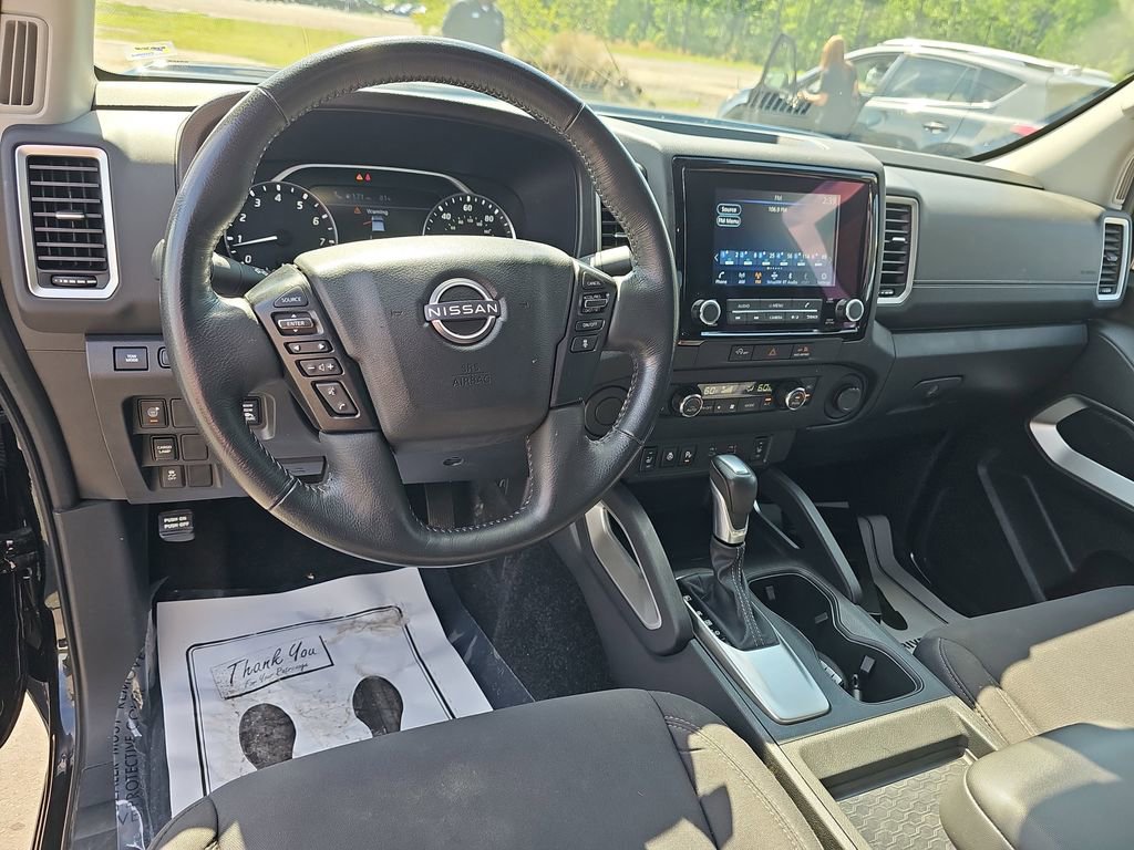Used 2024 Nissan Frontier SV w/ SV Convenience Package image 19