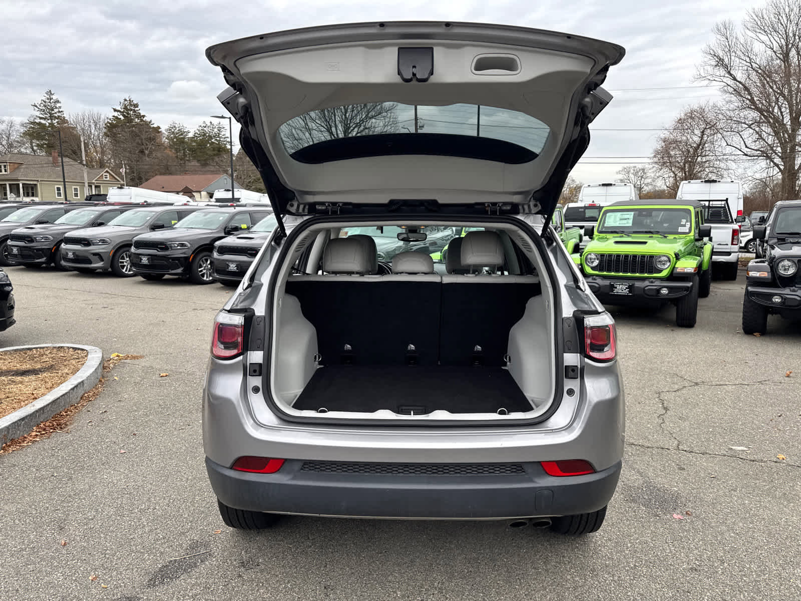 Used 2020 Jeep Compass Limited image 39