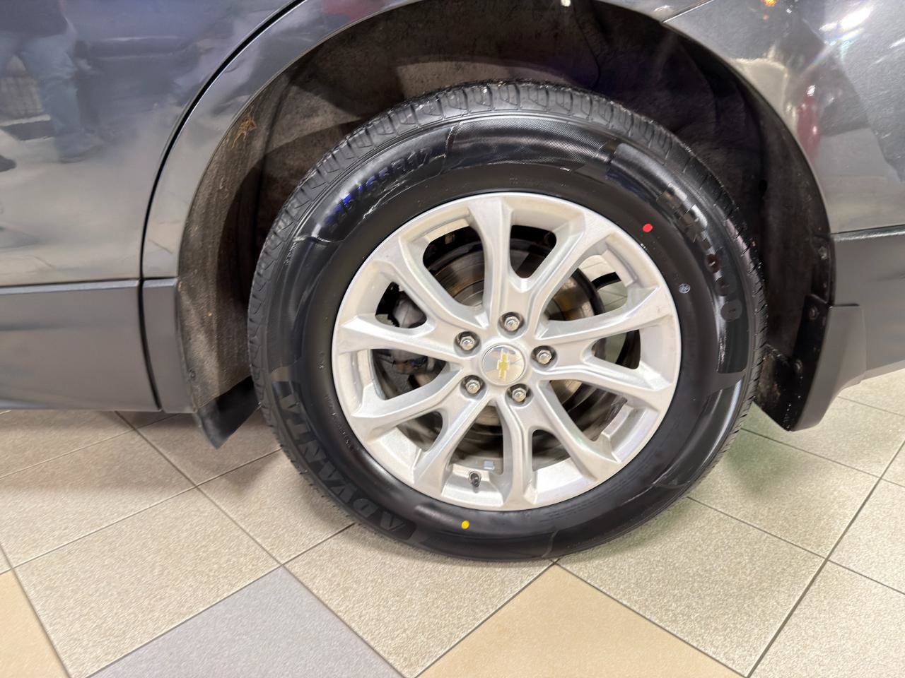 Used 2020 Chevrolet Equinox LT FWD image 14