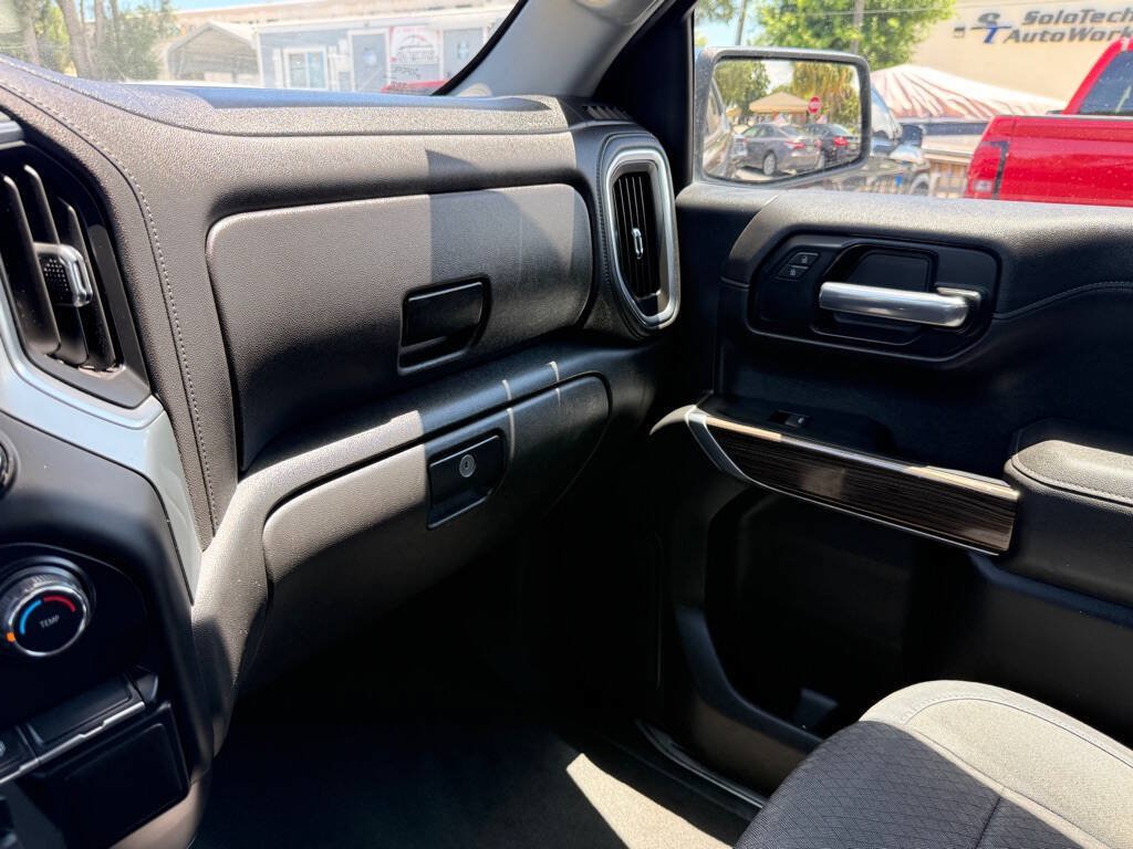 Used 2019 Chevrolet Silverado 1500 LT AWD/4WD image 23