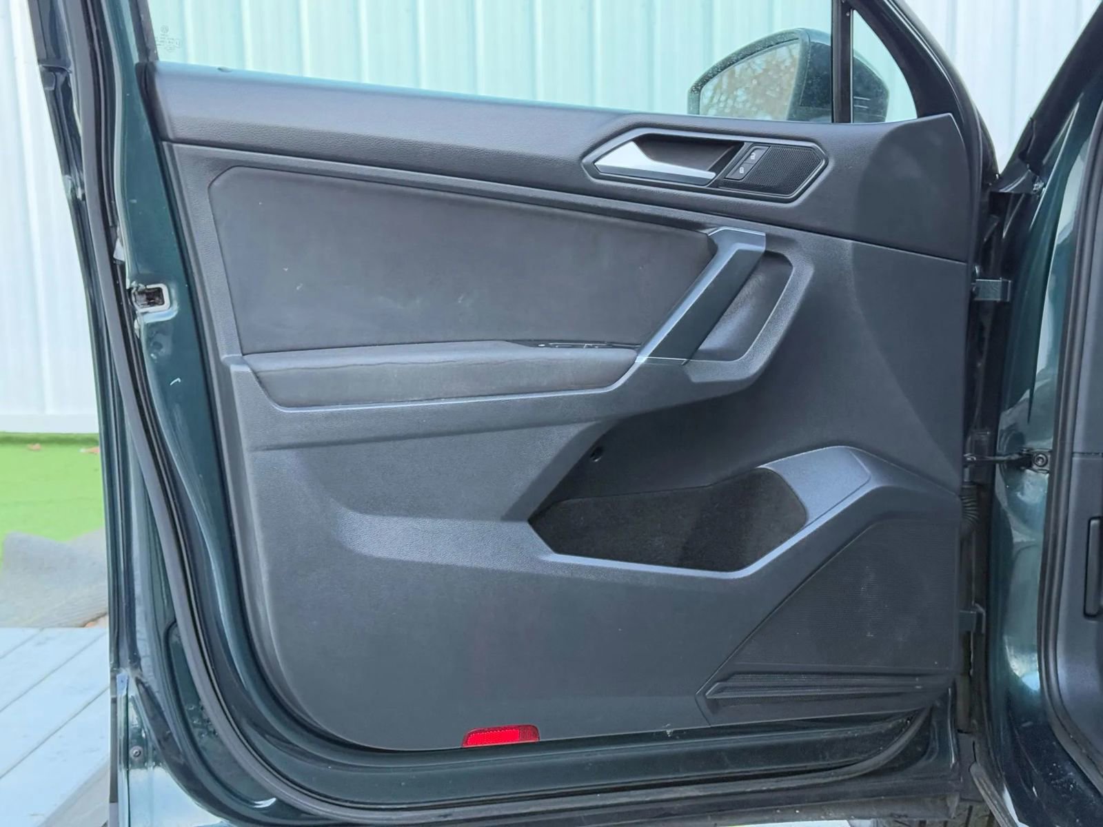 Used 2018 Volkswagen Tiguan S w/ 3rd Row Seat Package image 11