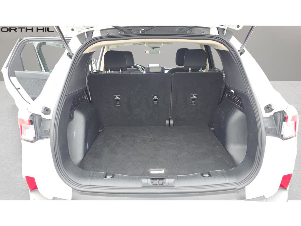 Used 2020 Ford Escape SE image 17