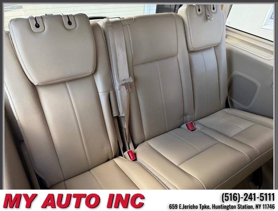 Used 2010 Ford Expedition Eddie Bauer image 27