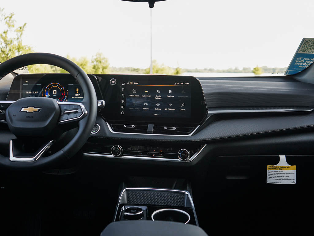 New 2026 Chevrolet Equinox LT w/ LPO, Floor Liner Package image 15