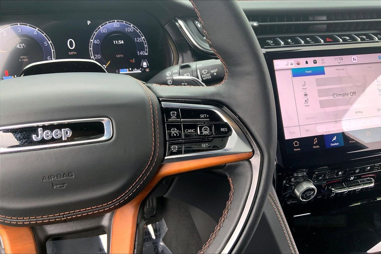 Certified 2025 Jeep Grand Cherokee L Summit image 24