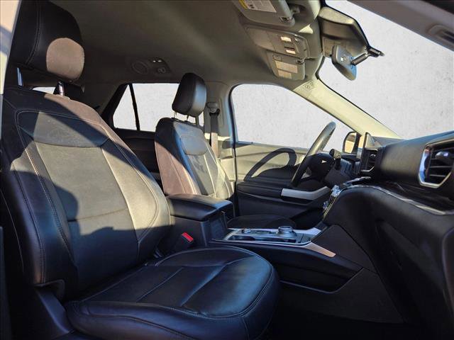 Used 2023 Ford Explorer Limited image 21