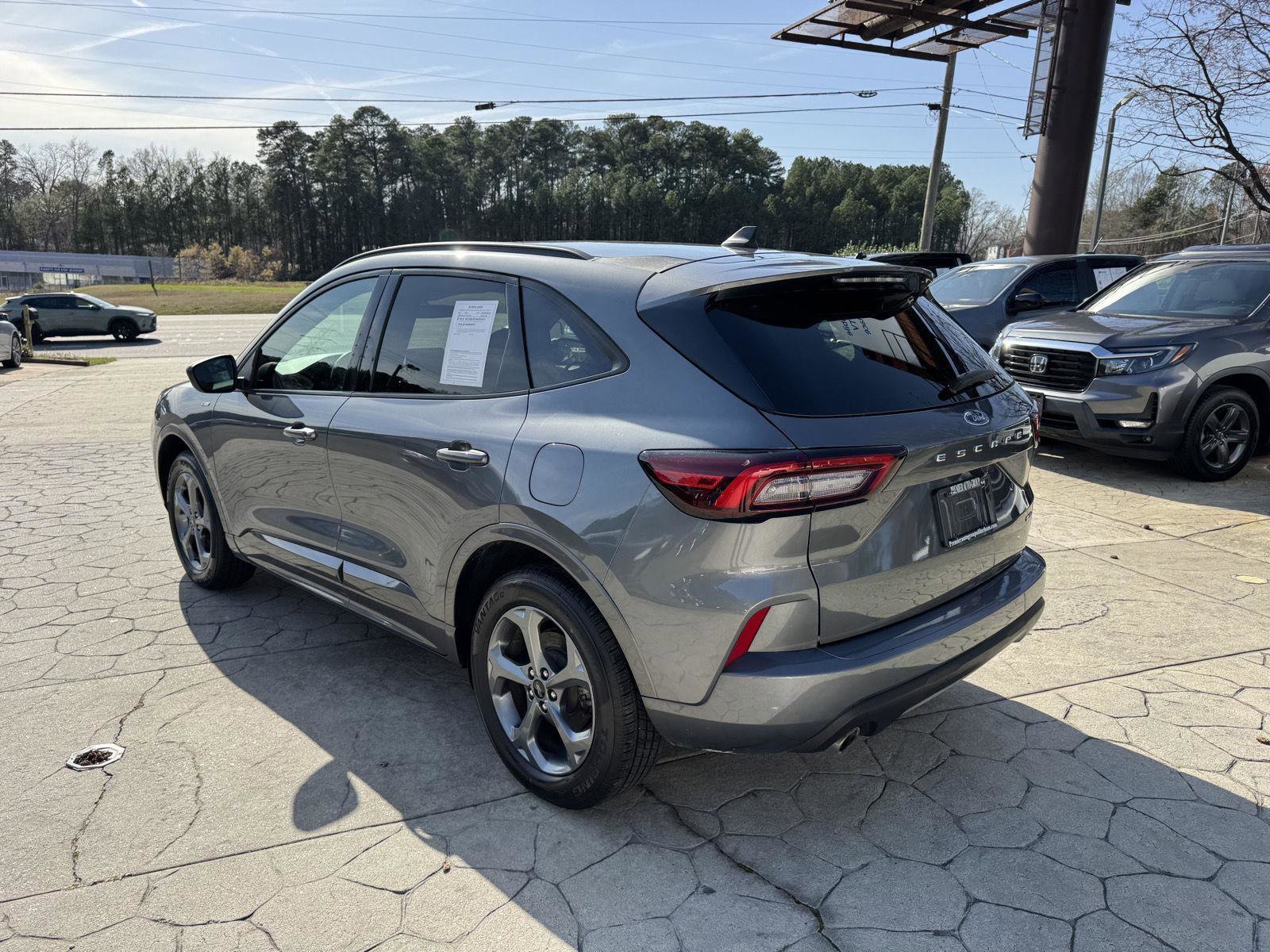 Used 2024 Ford Escape ST-Line image 10