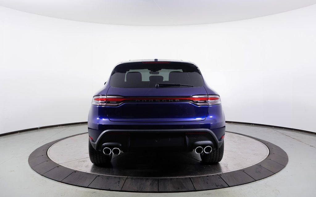Used 2025 Porsche Macan image 30