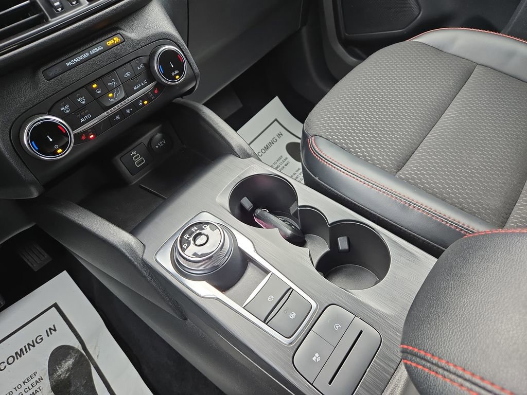 Used 2025 Ford Escape ST-Line Select image 25