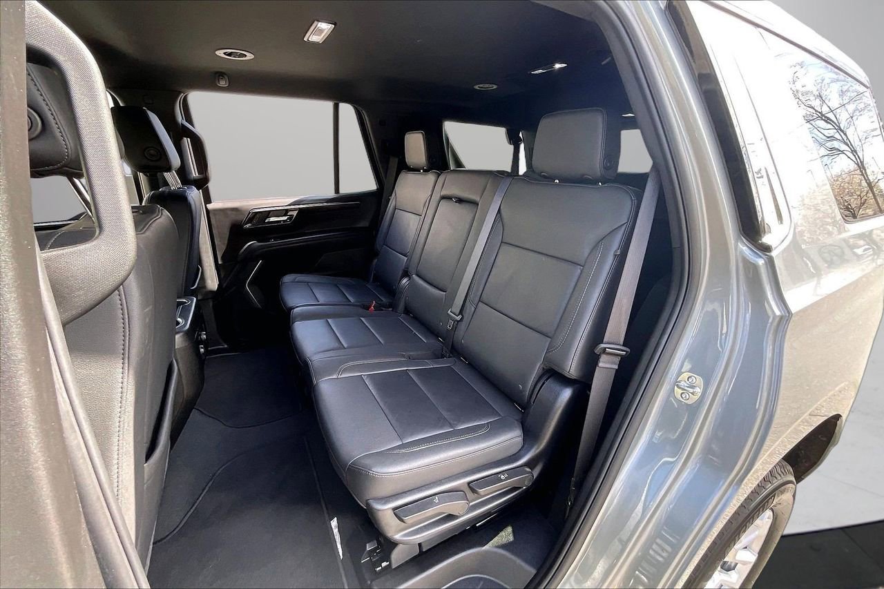 Used 2025 Chevrolet Tahoe LT image 23
