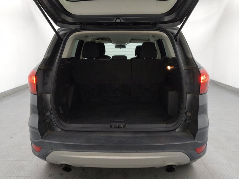 Used 2019 Ford Escape SE image 29