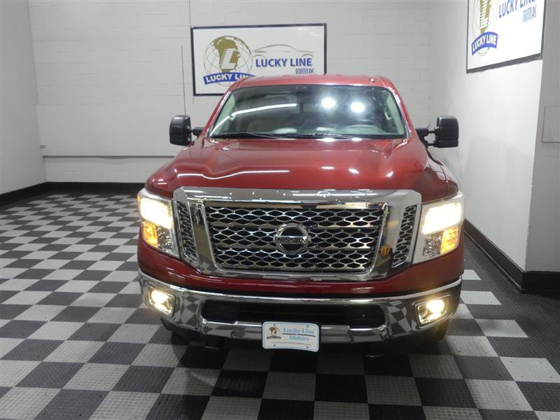 Used 2017 Nissan Titan SV AWD/4WD image 3