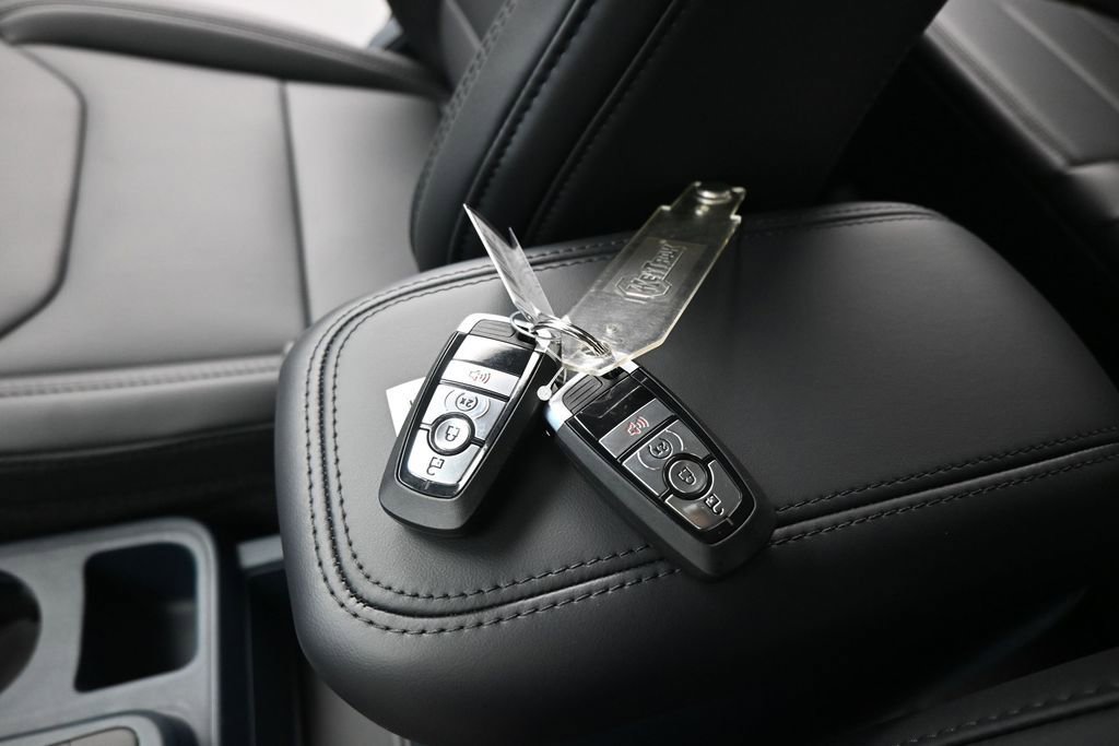 New 2026 Ford Maverick Lariat AWD/4WD image 18
