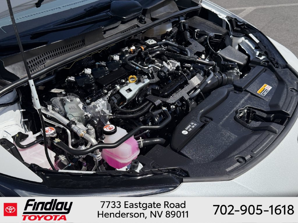 Certified 2025 Toyota Prius LE FWD image 30