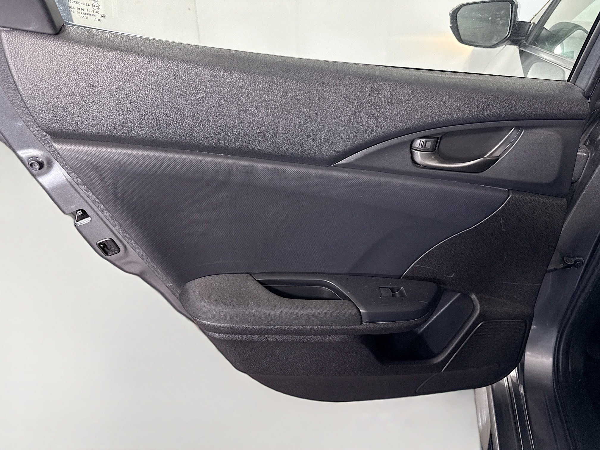 Used 2018 Honda Civic Sport image 25