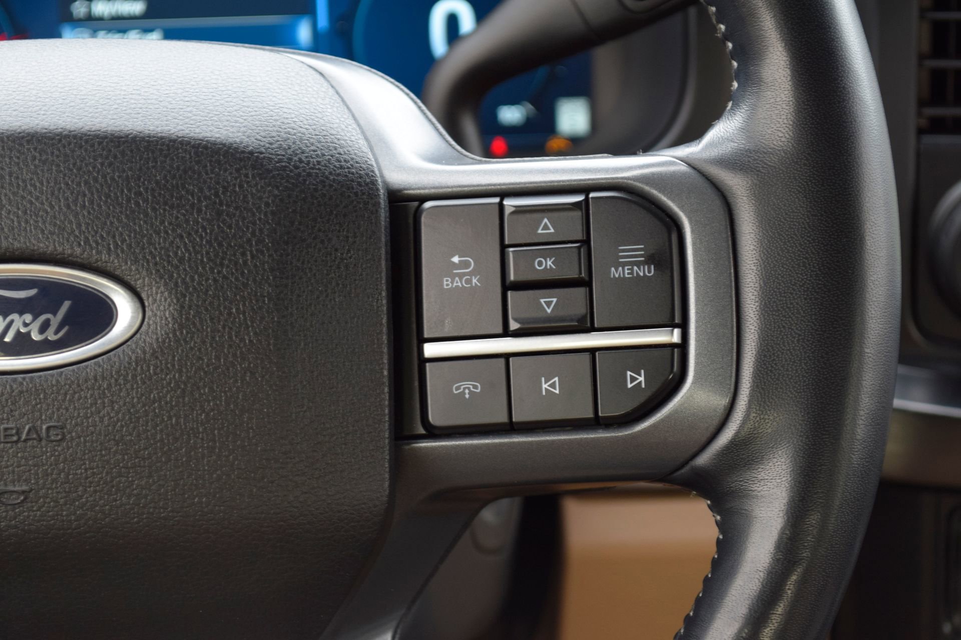 Used 2024 Ford F350 Lariat w/ Lariat Ultimate Package image 10