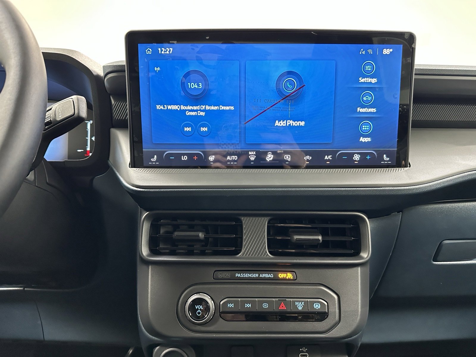 New 2025 Ford Maverick XLT w/ XLT Luxury Package image 24