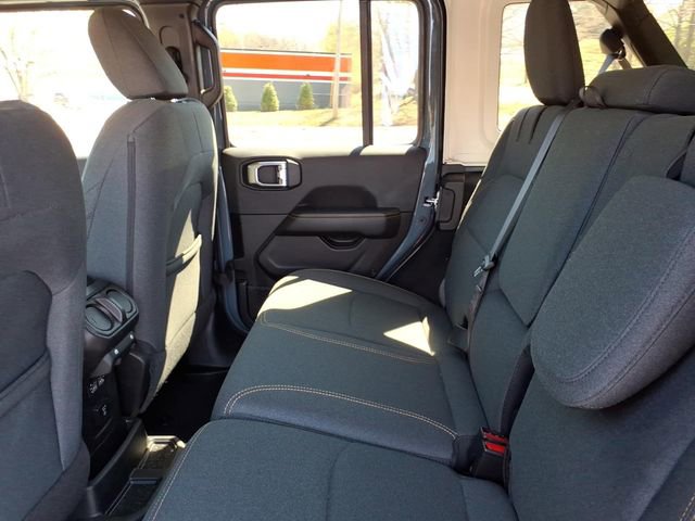 Used 2025 Jeep Wrangler Sahara 4xe image 22