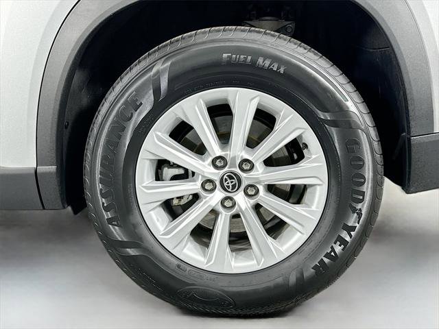 Certified 2024 Toyota Grand Highlander XLE image 30