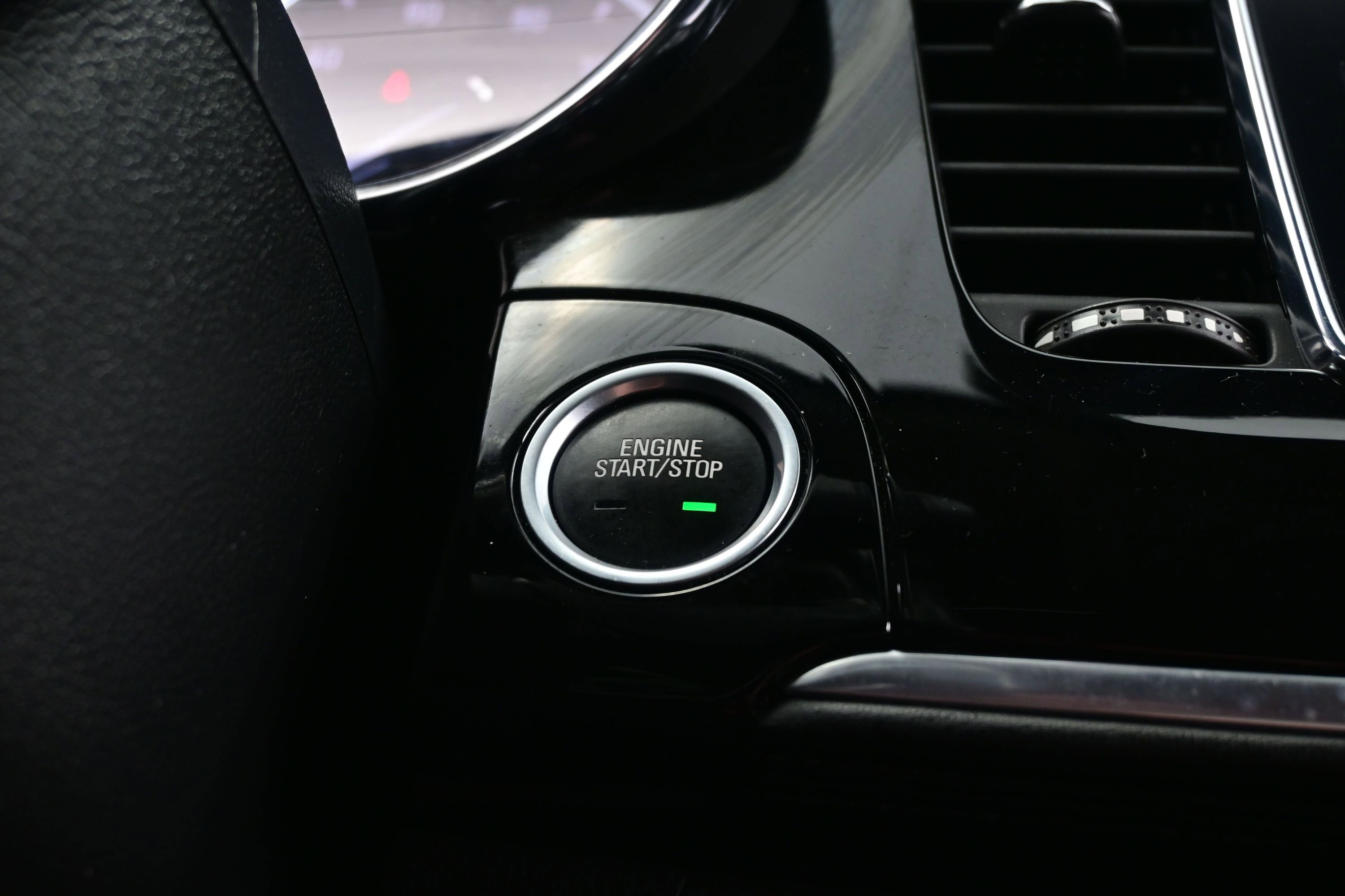 Used 2021 Buick Encore Preferred FWD image 23
