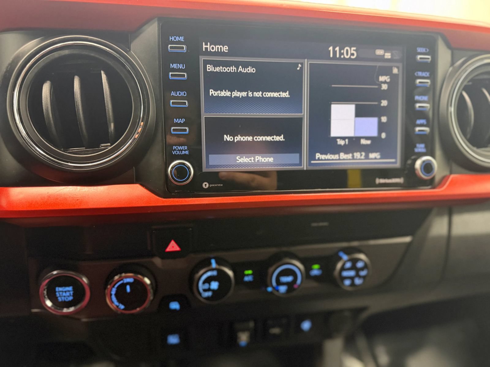 Used 2020 Toyota Tacoma TRD Sport AWD/4WD image 29