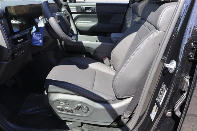 New 2026 Hyundai Santa Fe Calligraphy w/ Tow & Go Package image 11
